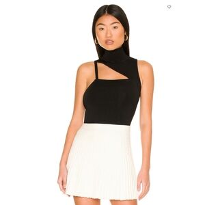 Alice and Olivia Wynn Cutout Asymmetric Tank MED